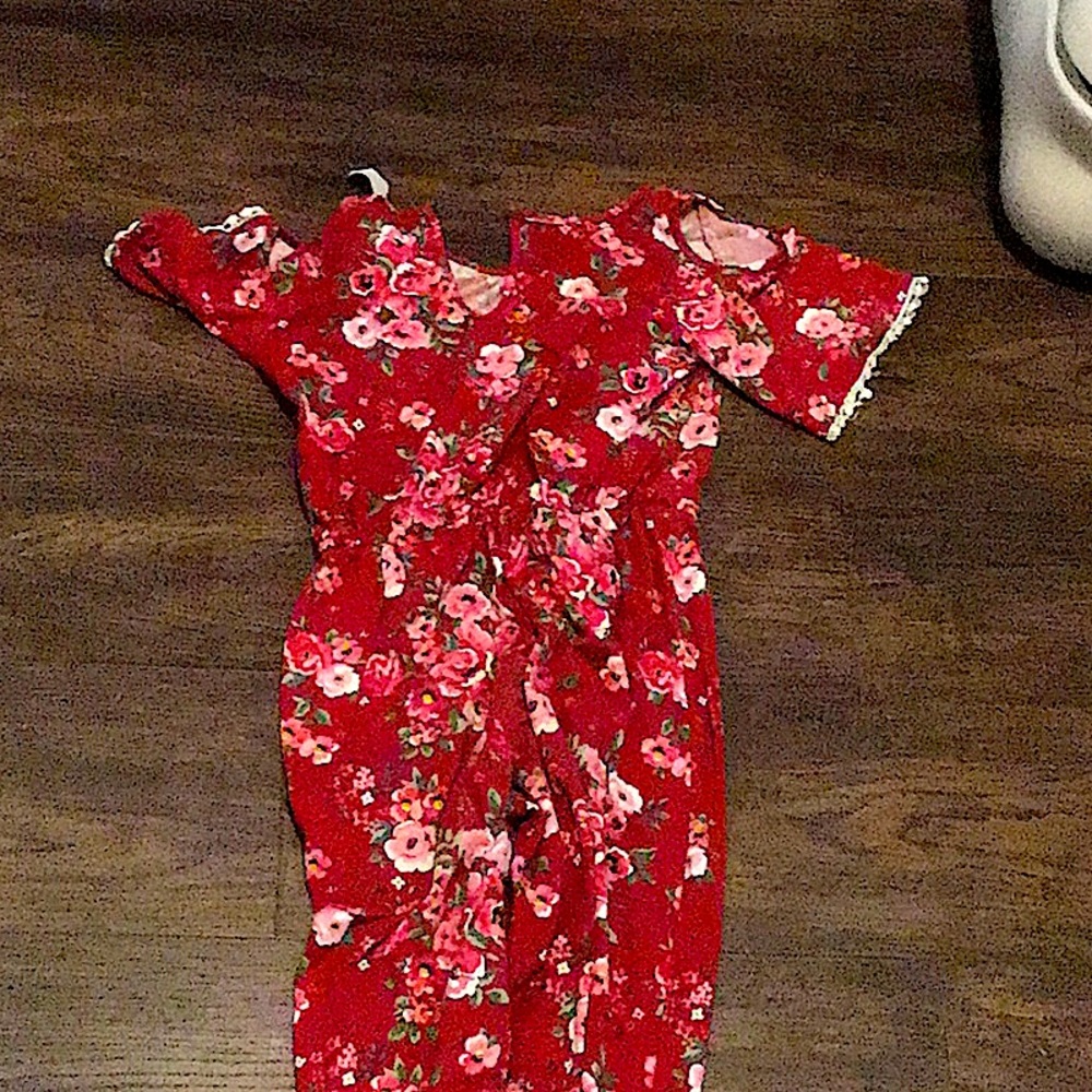 Cute one pice size 12 in kids